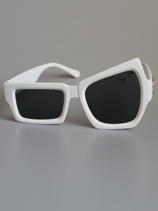 Asymmetrical design square frame sunglasses X2550