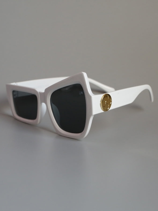 Asymmetrical design square frame sunglasses X2550