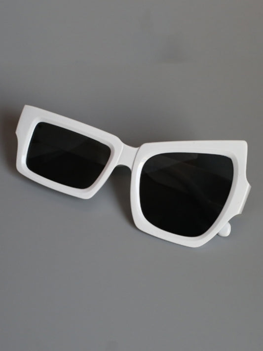 Asymmetrical design square frame sunglasses X2550