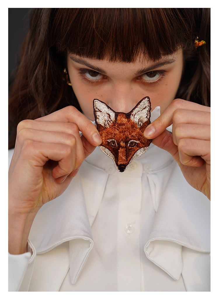 Vintage fox embroidered bow tie X3344