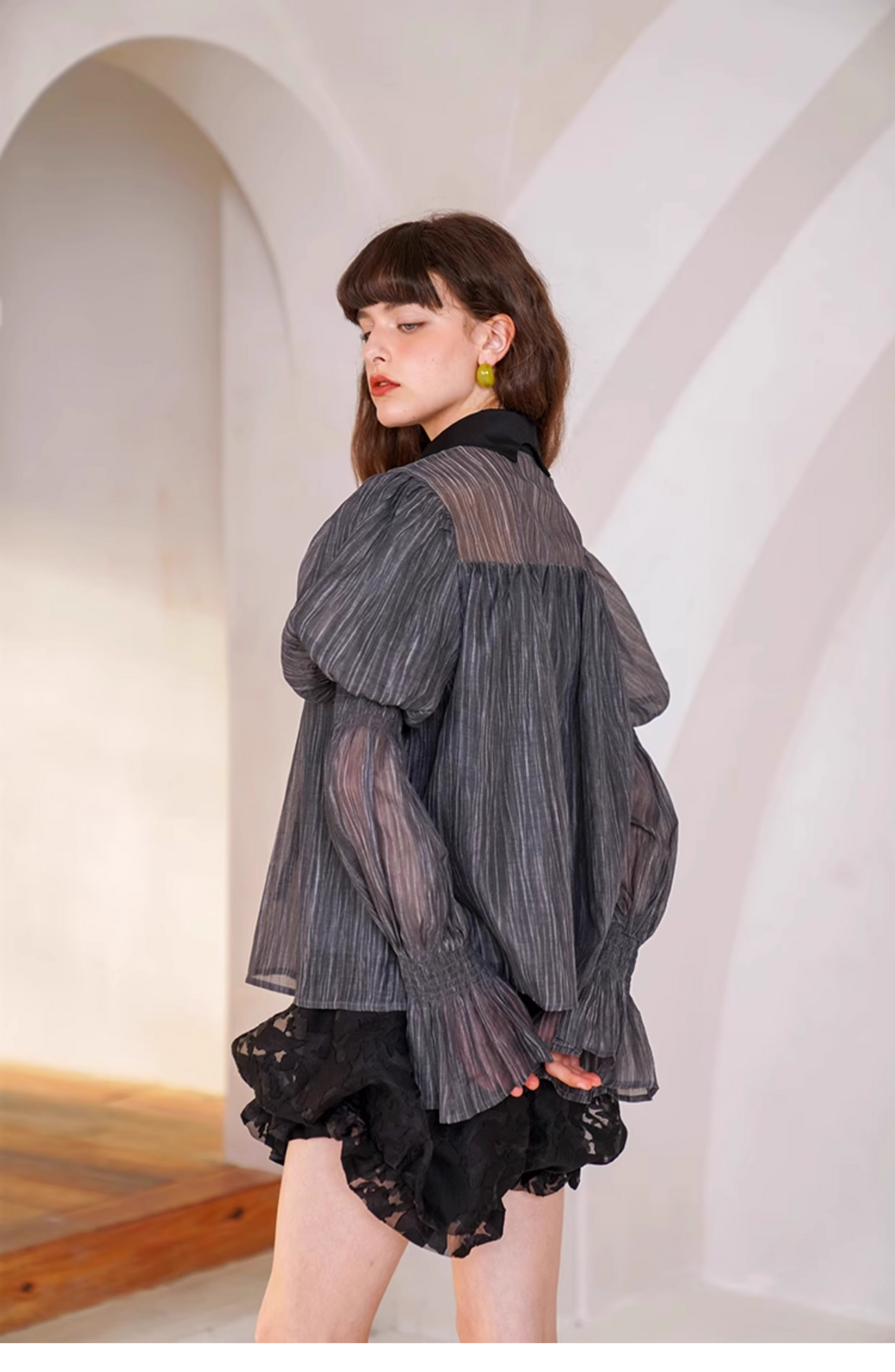 Elegant Black Puff Sleeve Shirt X3345