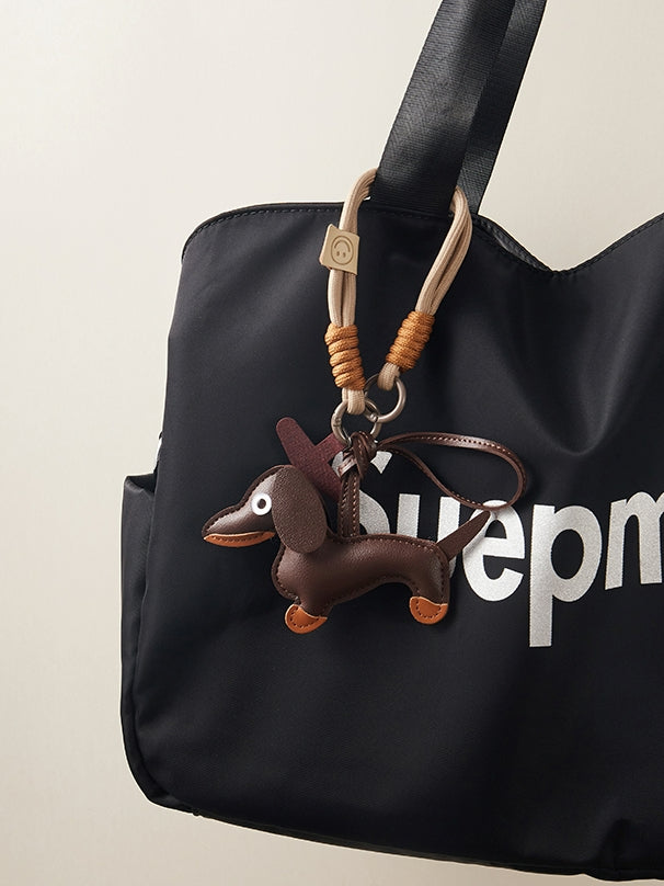 Puppy dachshund pendant charm X3159