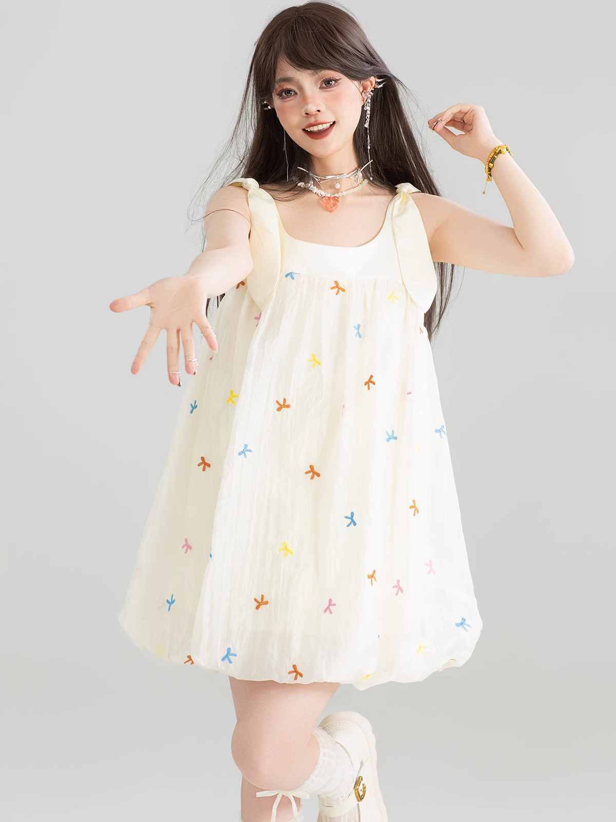 Sleeveless Floral Embroidered Dress X3271