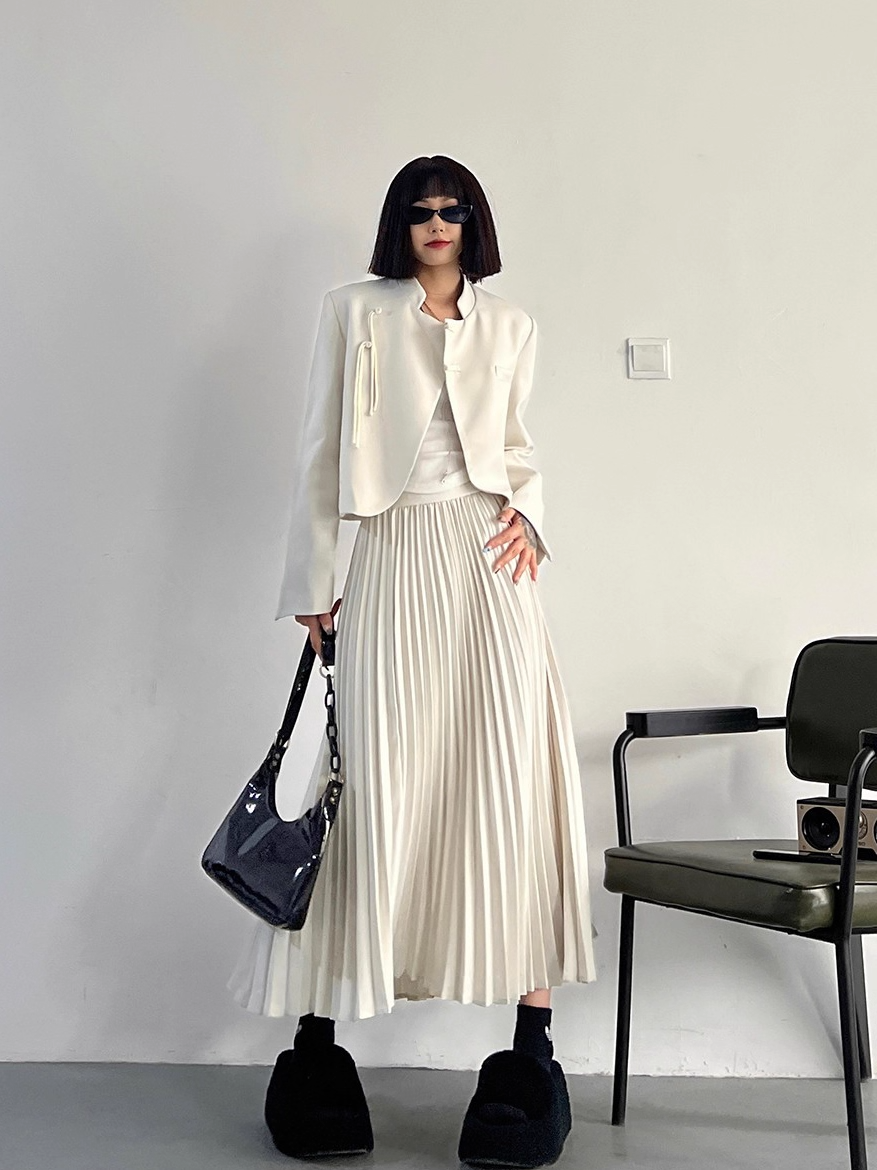 White Chinese-Style Blazer/Pleated Skirt Set X3341