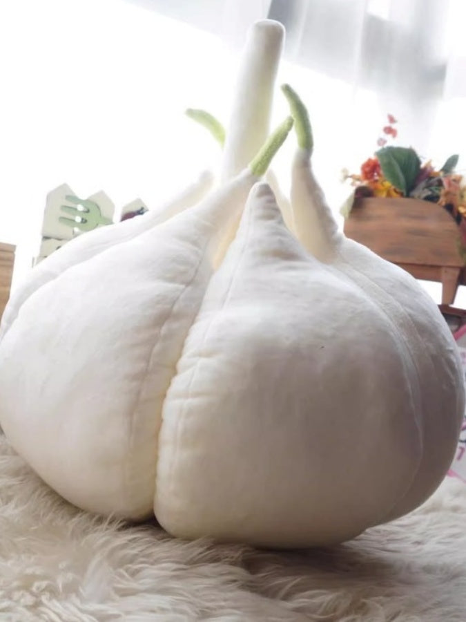 Garlic motif cushion X2592