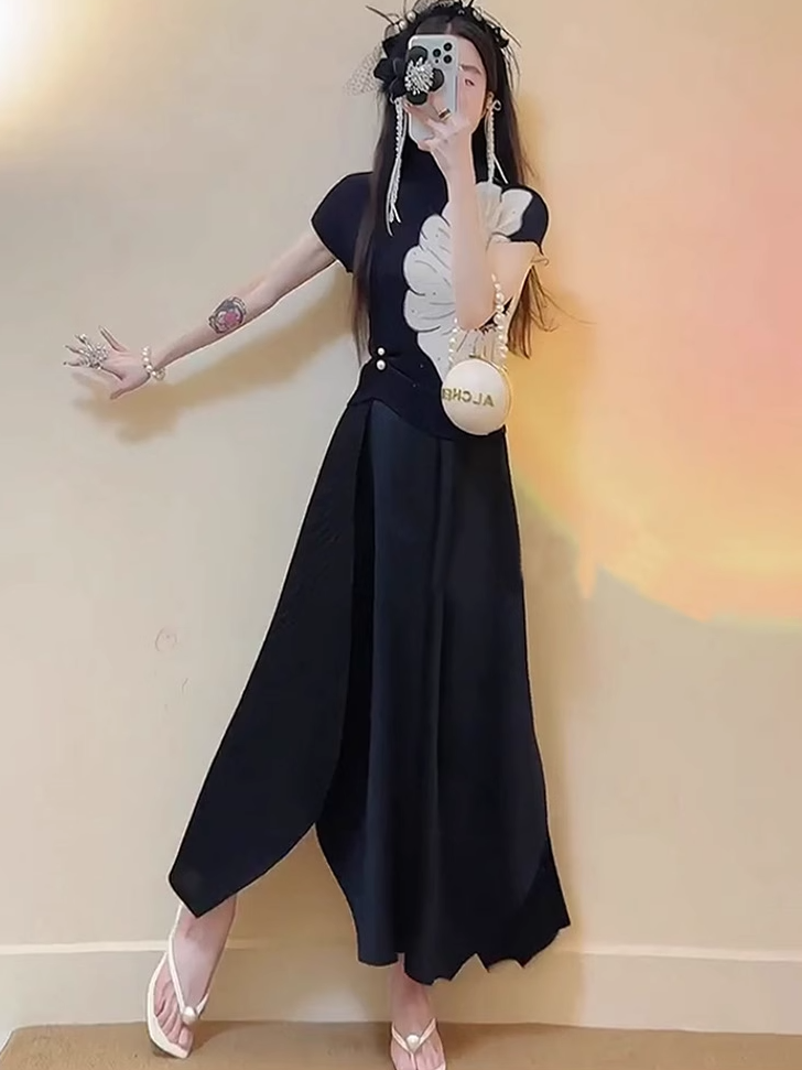 Solid Pleated Midi Skirt X3280