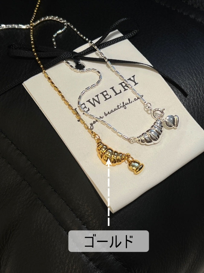 Croissant motif necklace/brooch X2645