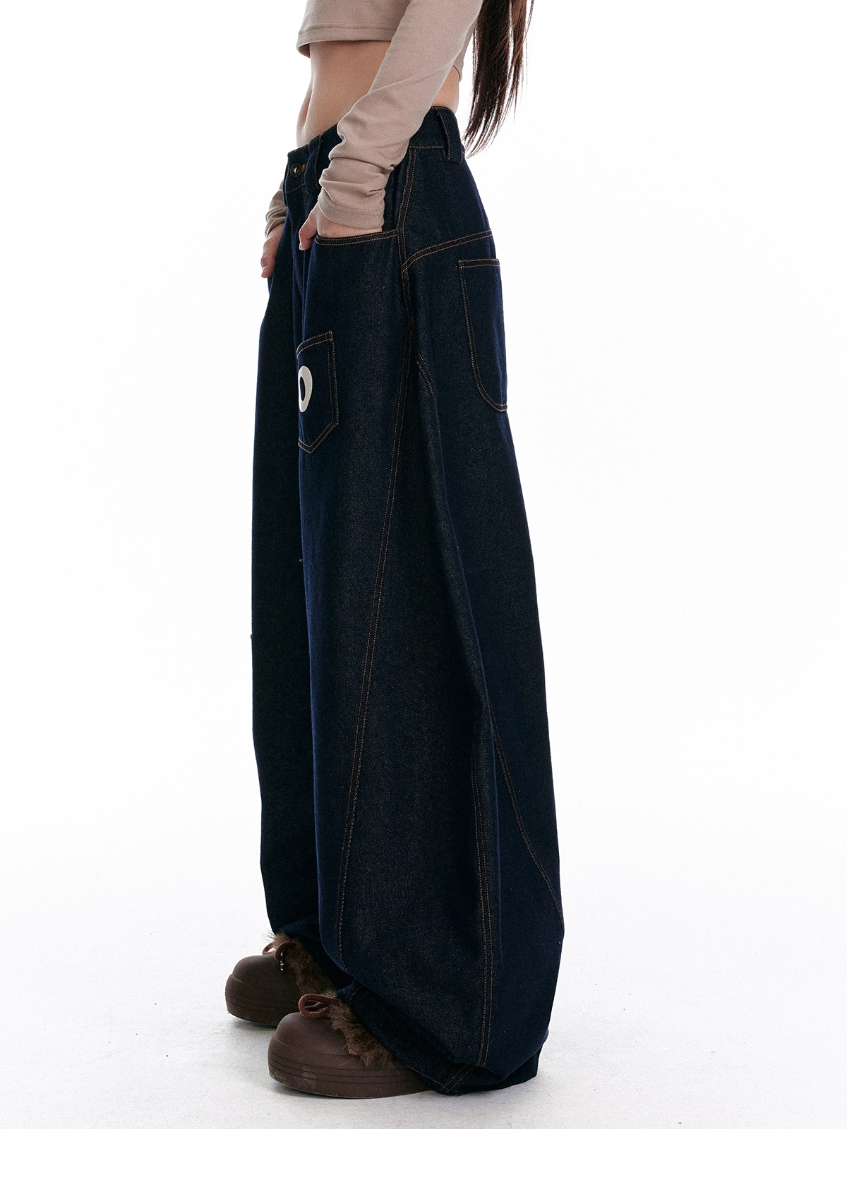 Custom Raw Denim Curved-Cut Wide-Leg Jeans X3329