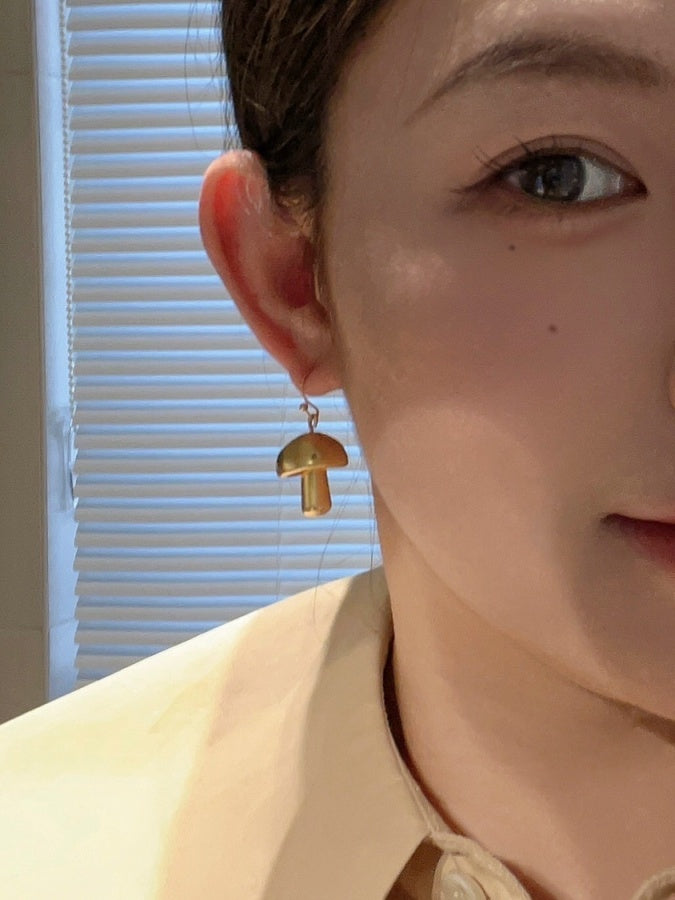 Mushroom motif earrings X2644