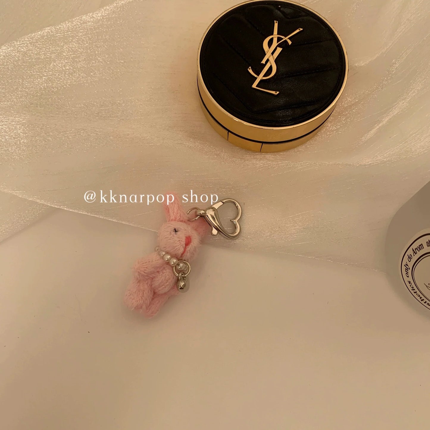Pearl Rabbit Keychain Mini X3151