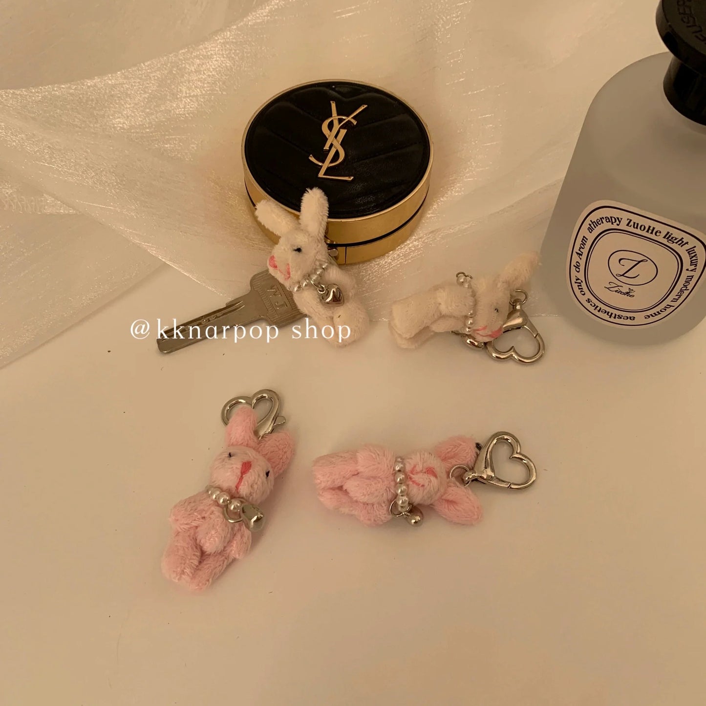 Pearl Rabbit Keychain Mini X3151