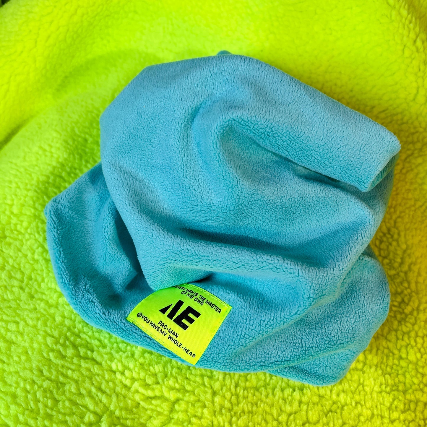 Color Logo Patch Fleece Beanie X3471