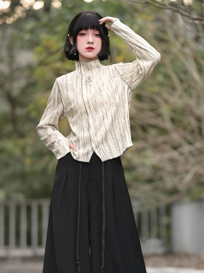 刺繡高領修身T卹 X2973