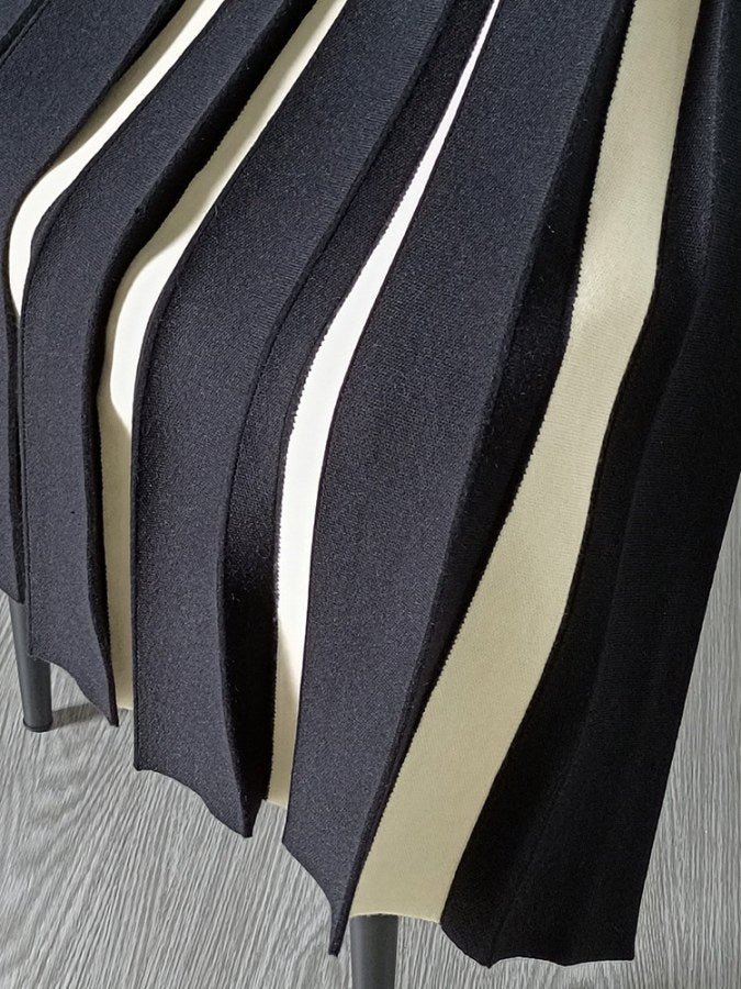 Two tone color pleated A-line skirt X1721