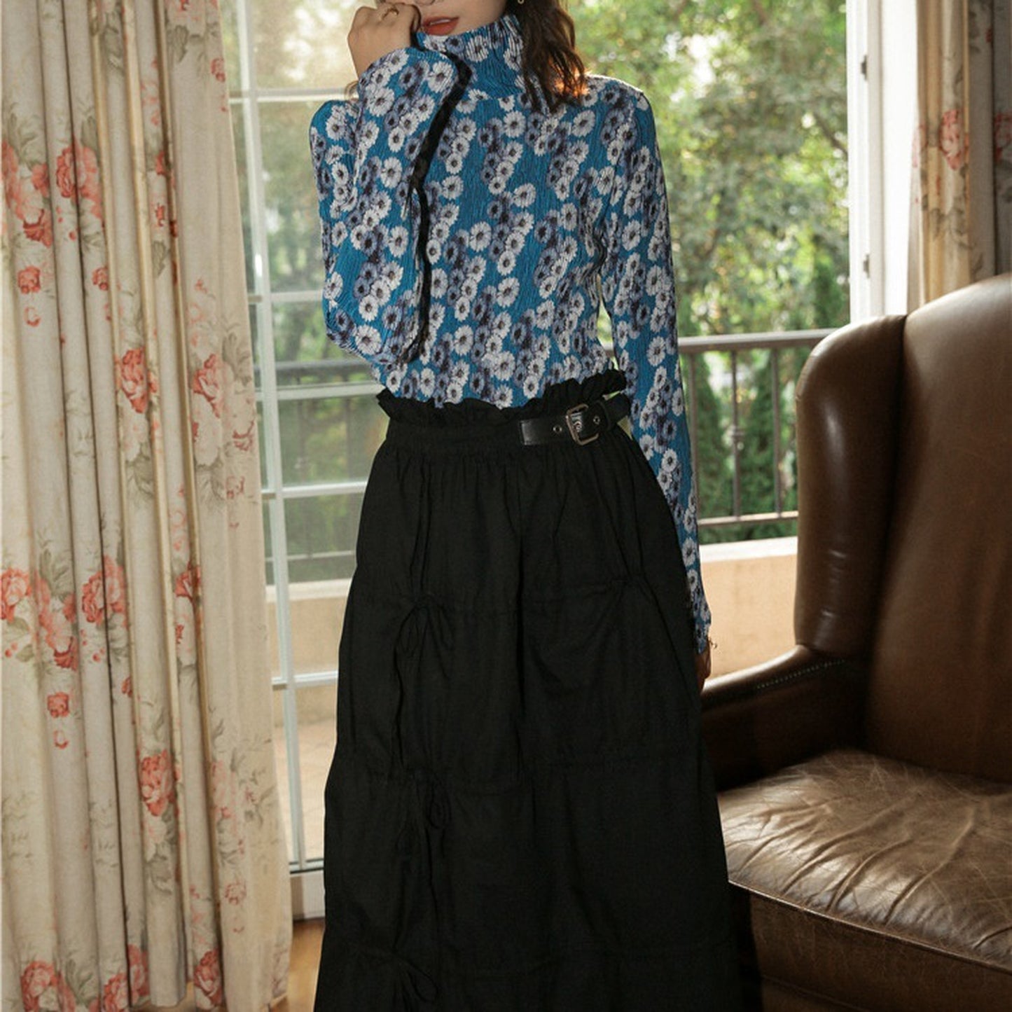 Daisy pleated high collar top X208