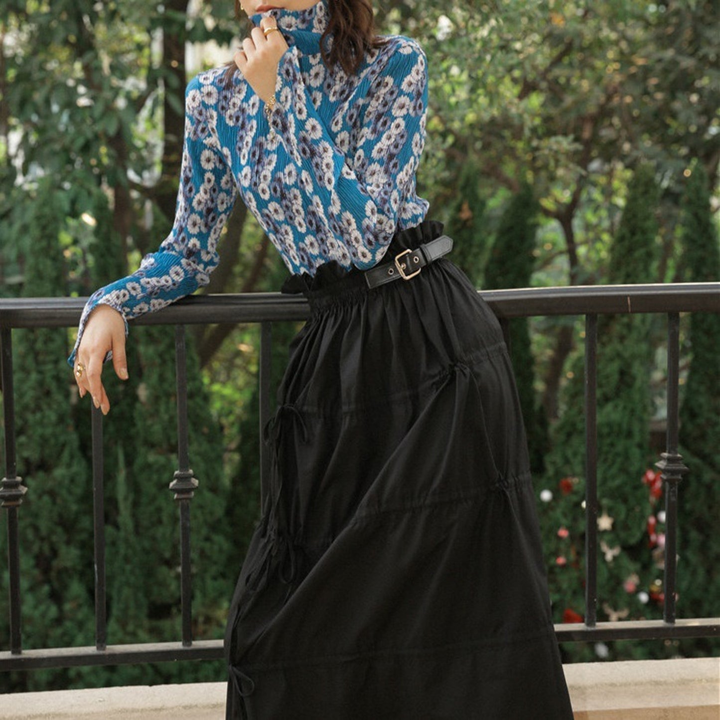 Daisy pleated high collar top X208