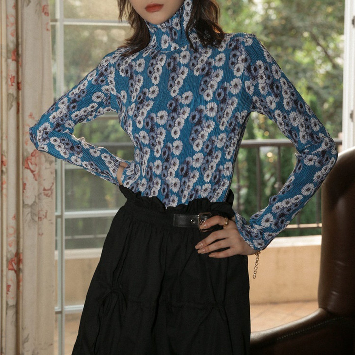 Daisy pleated high collar top X208