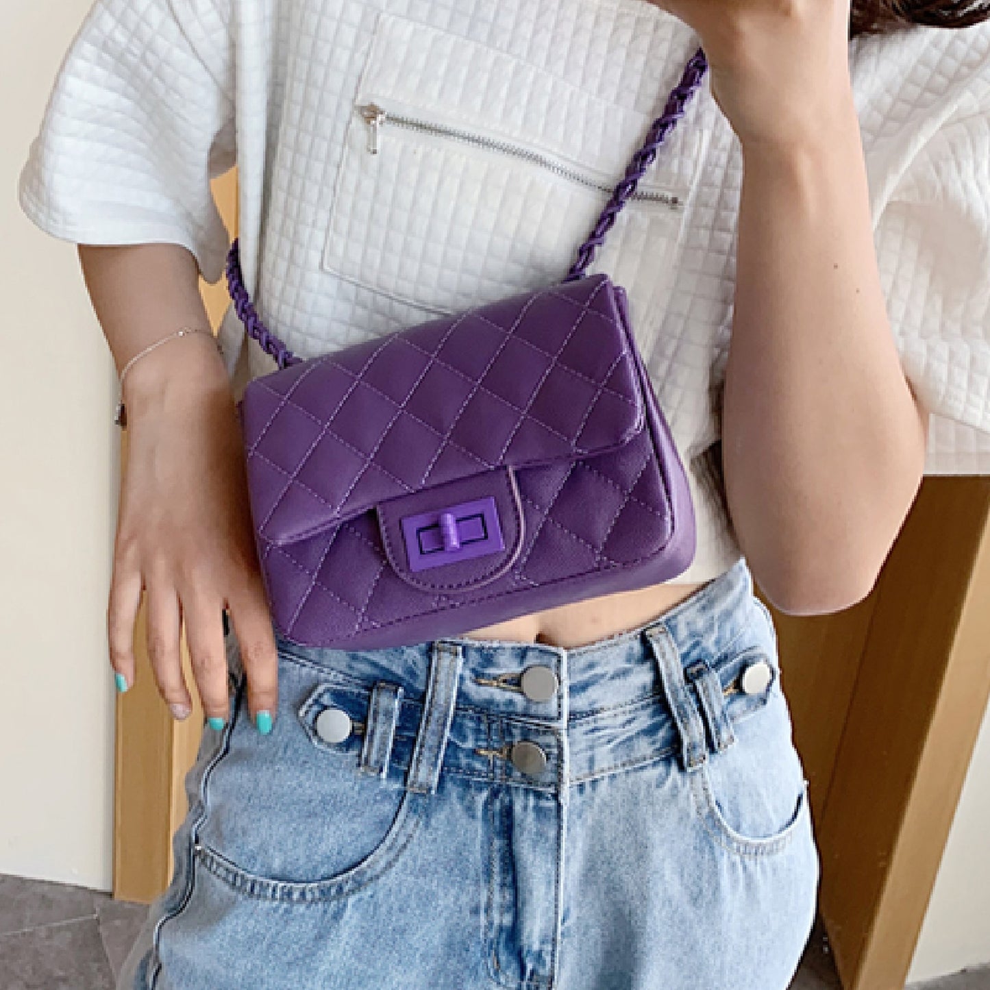 Diamond Stitch Square Bag X307