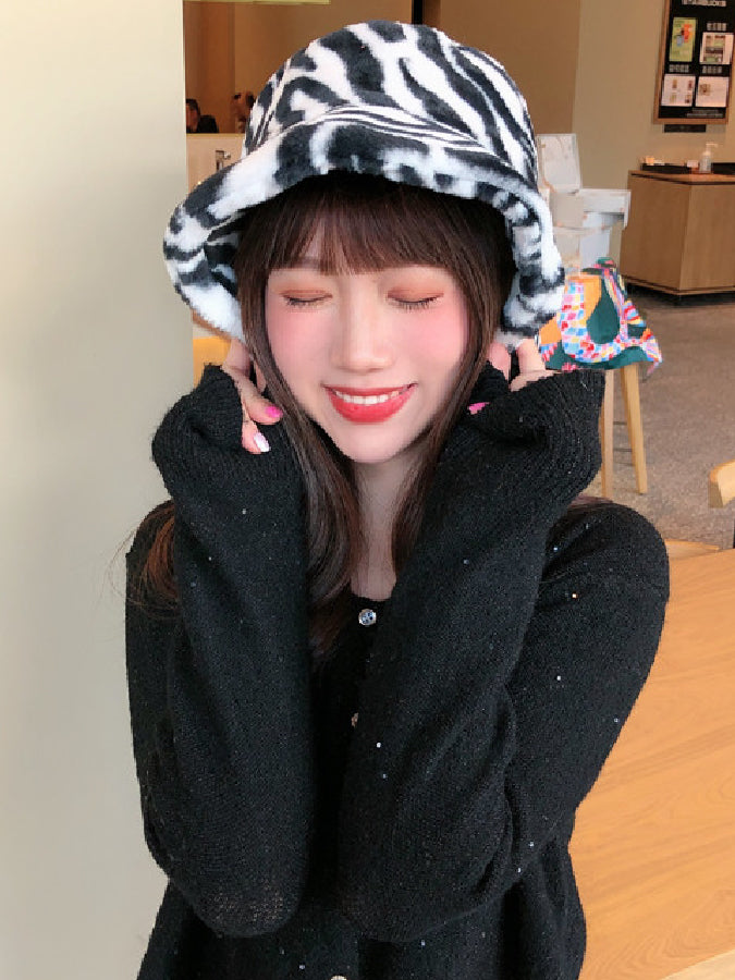 Fluffy Bucket Hat X549