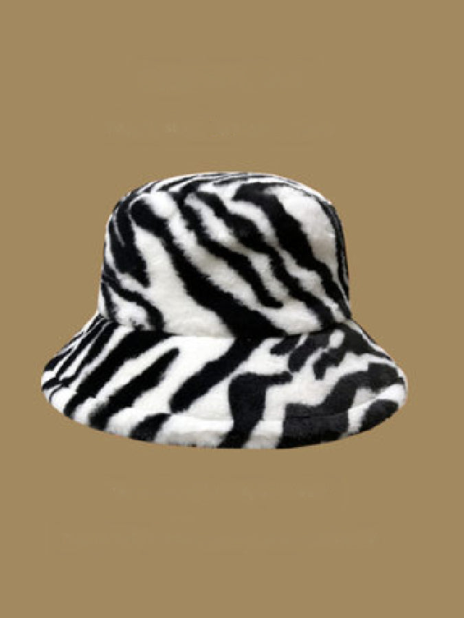 Fluffy Bucket Hat X549