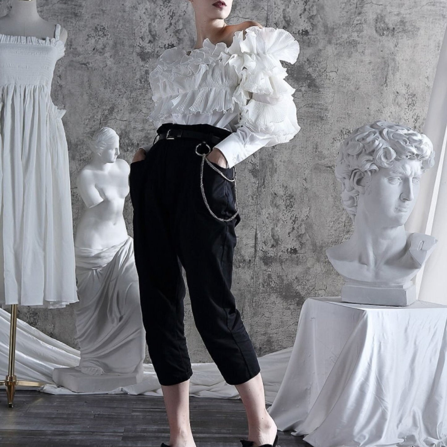 Off shoulder frill blouse X220