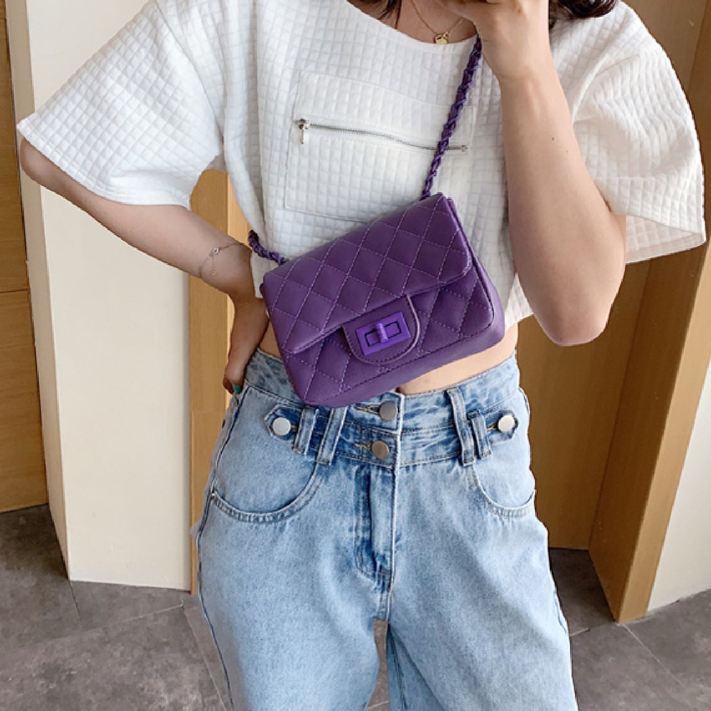 Diamond Stitch Square Bag X307