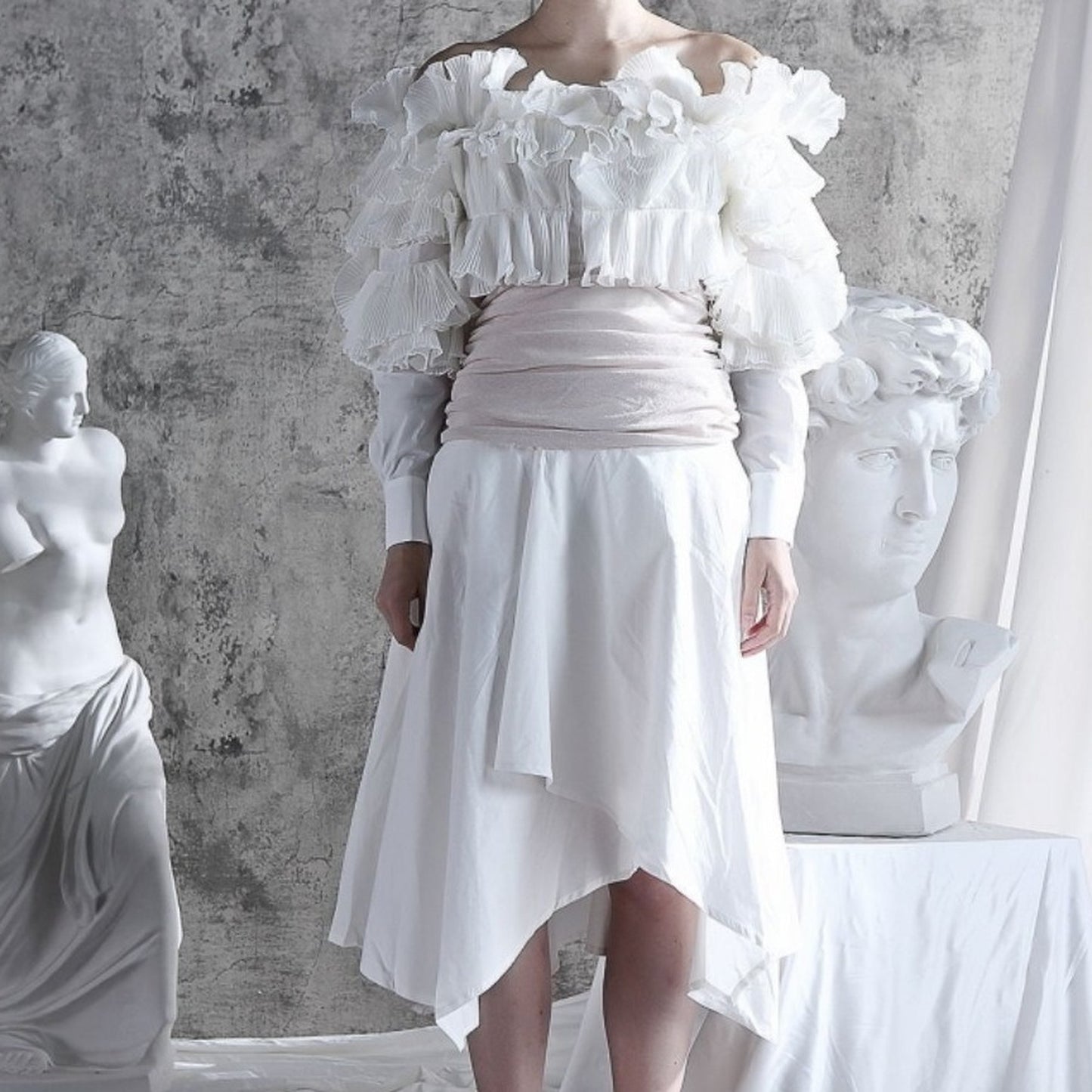 Off shoulder frill blouse X220