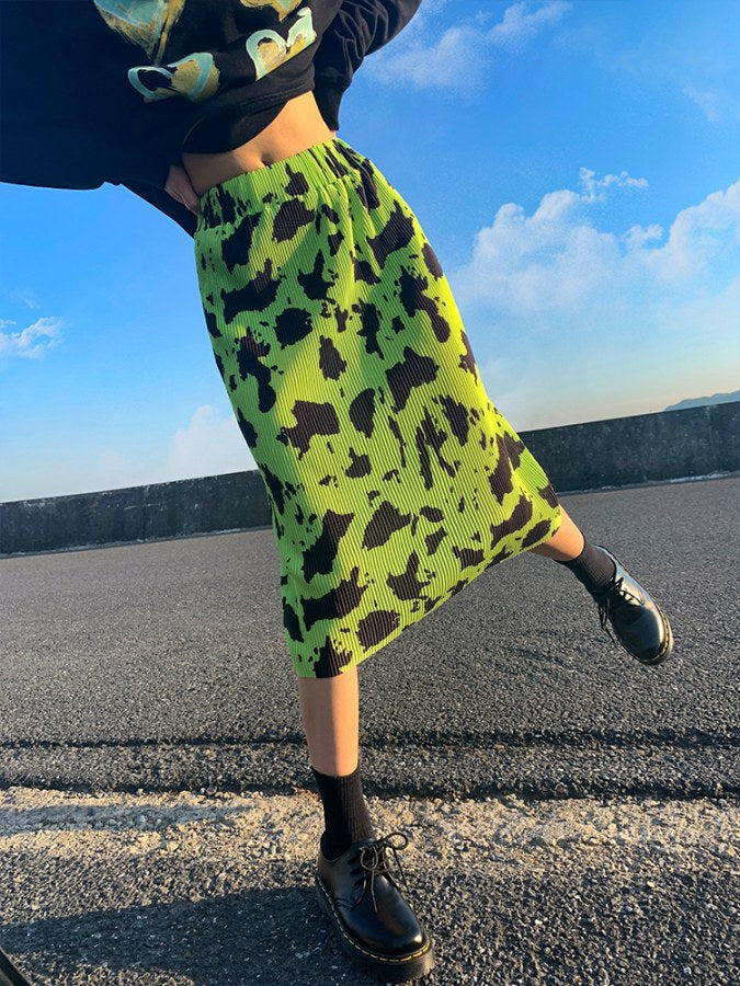 Fluorescent green pleated on sale skirt