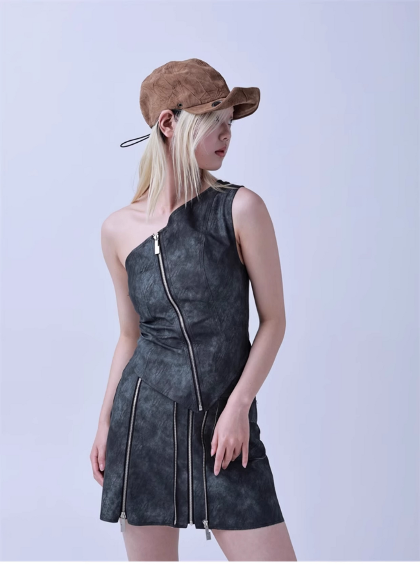 Y2K Curved-Brim Red Riding Hood Cap　X3440