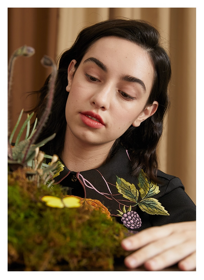 Leaf & Berry Embroidered Glossy Shirt　X3444