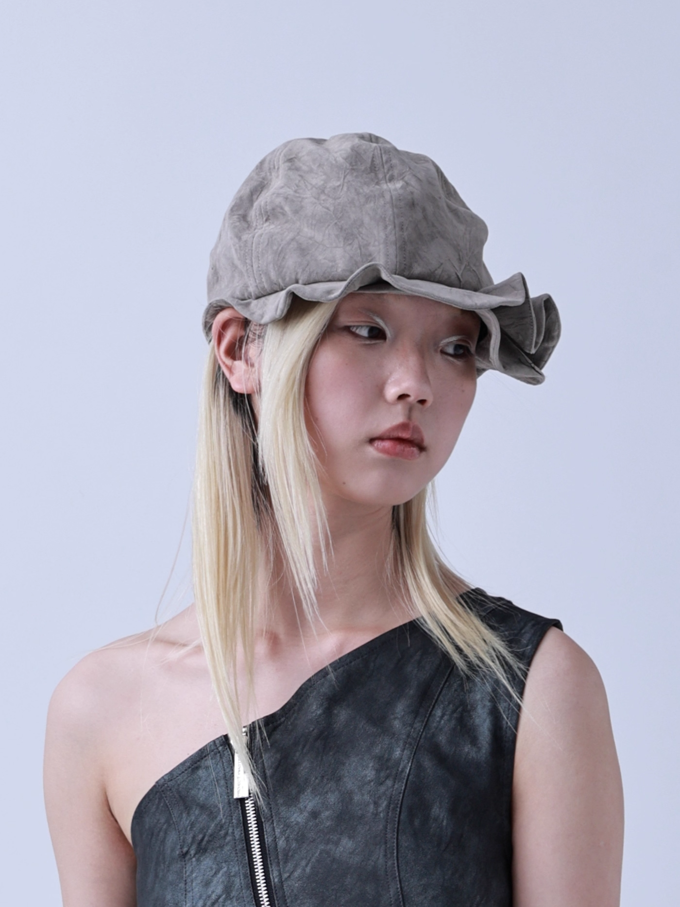 Retro Sculpted Brim Bucket Hat　X3438