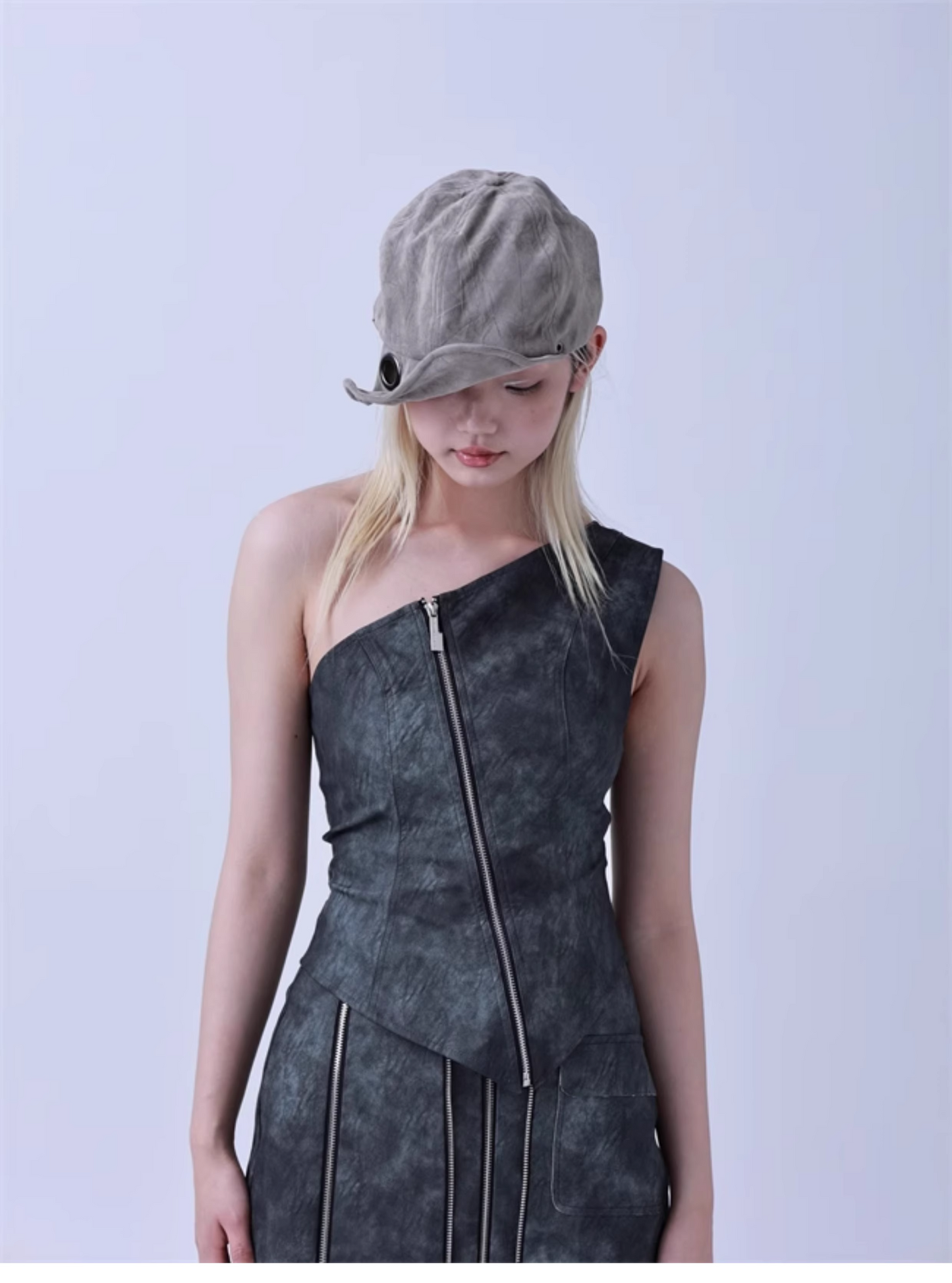 Y2K Curved-Brim Red Riding Hood Cap　X3440