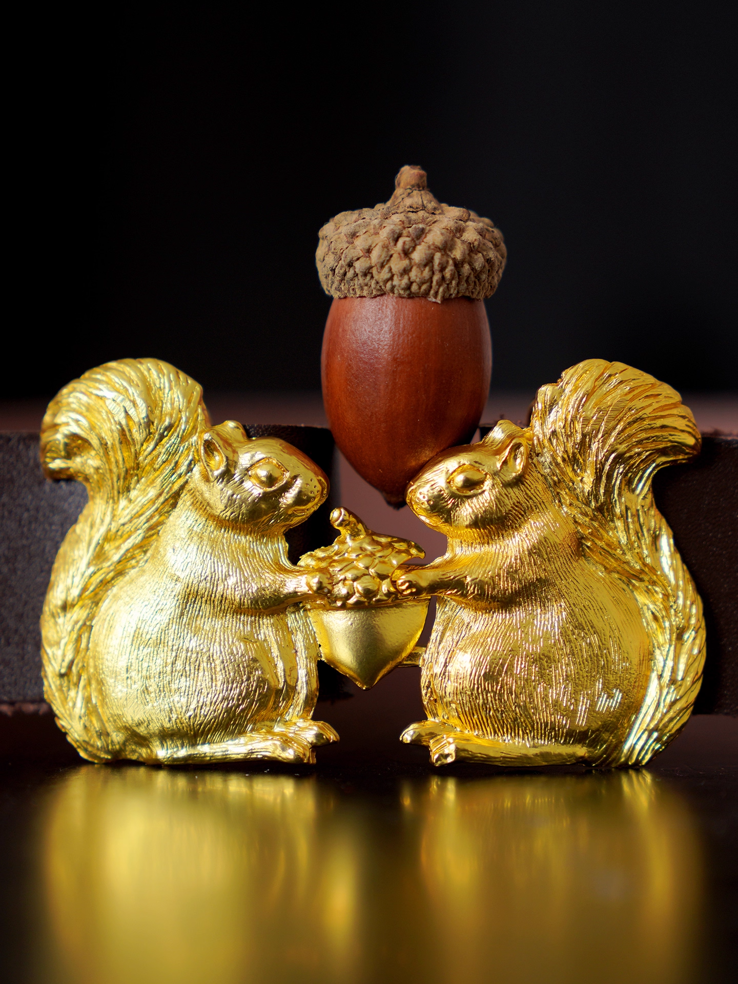 復古皮革皮帶，配雕刻松鼠扣 X3446