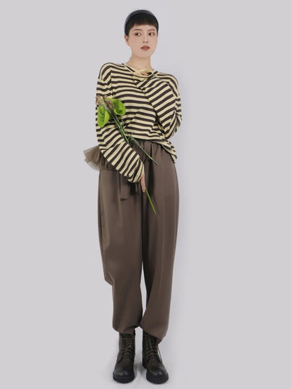 Center pleated tapered pants X2839