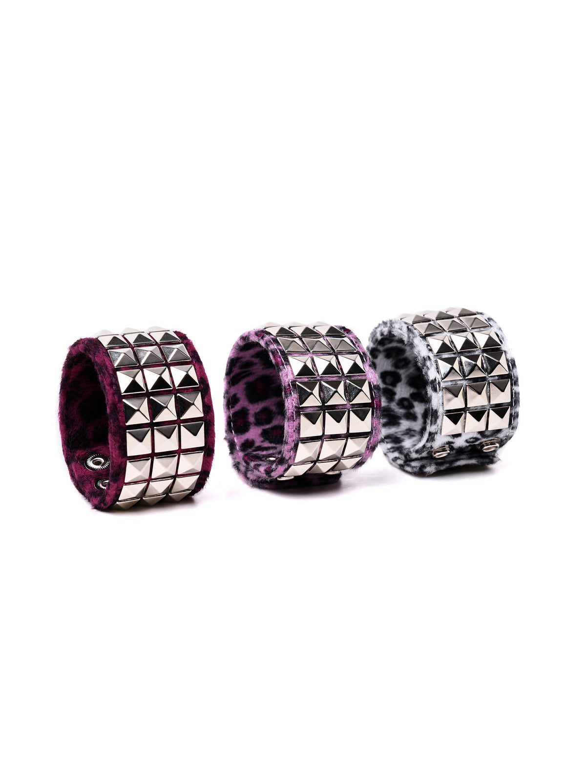 Leopard Fur Studded Wristband　X3692