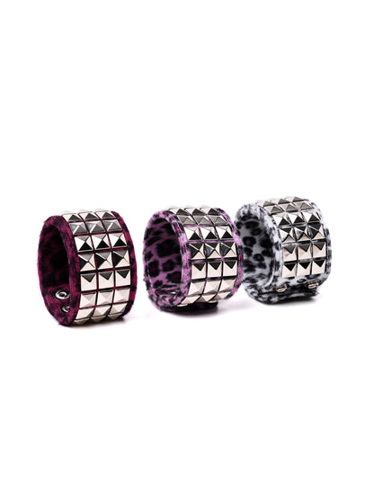 Leopard Fur Studded Wristband　X3692