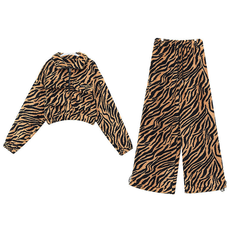 Tiger Print Fleece Pullover and Wide Leg Pants Set　X3667