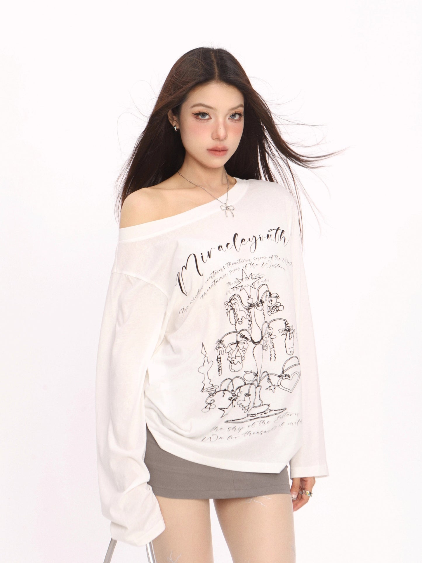 Graffiti off-the-shoulder T-shirt X3105