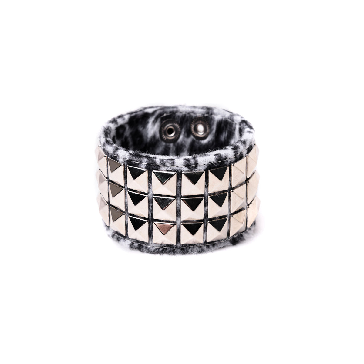 Leopard Fur Studded Wristband　X3692