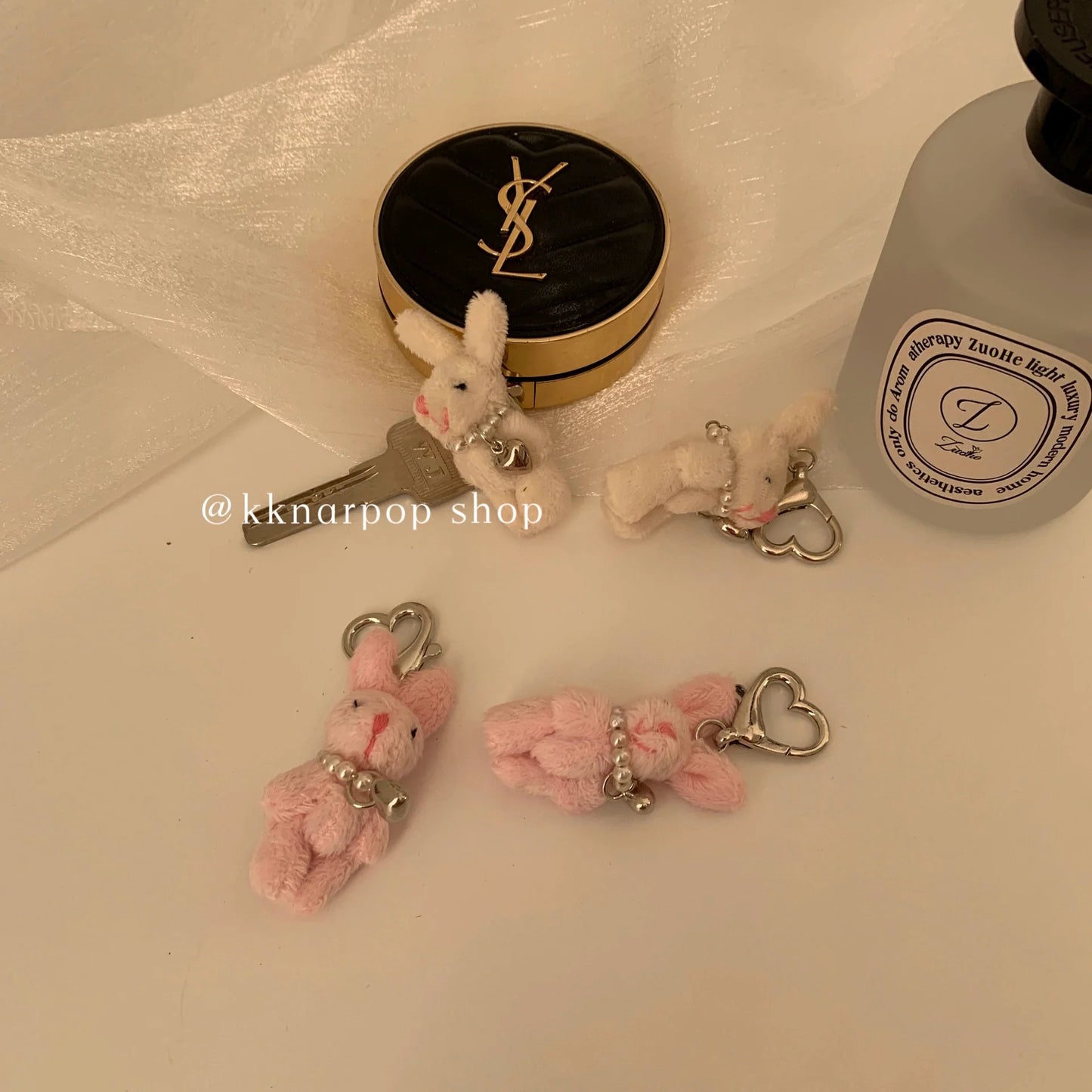 Pearl Rabbit Keychain Mini　X3151