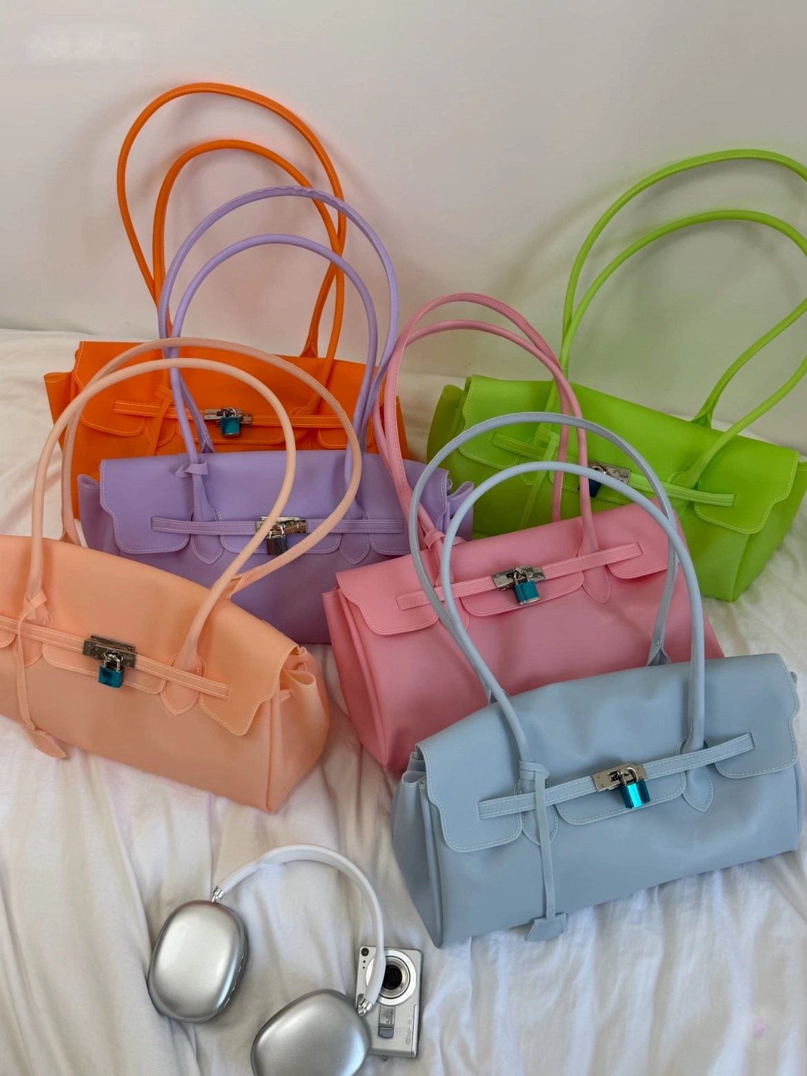 Jelly TPU East-West Padlock Bag X3564