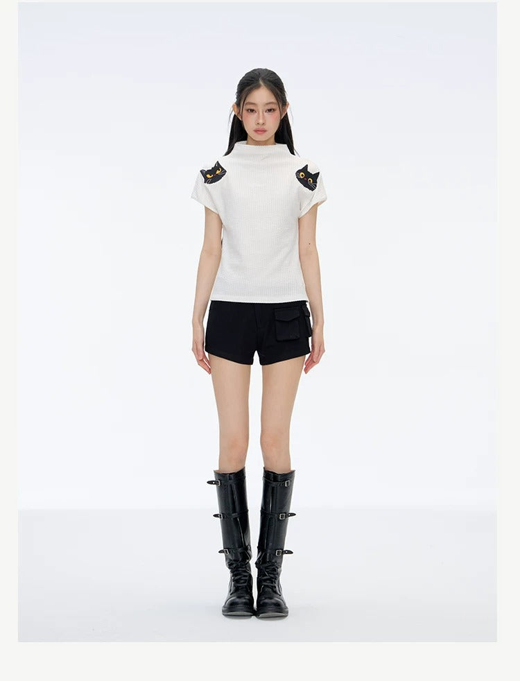 Black Cat Embroidery Small High Neck Short Sleeve T-Shirt X3591